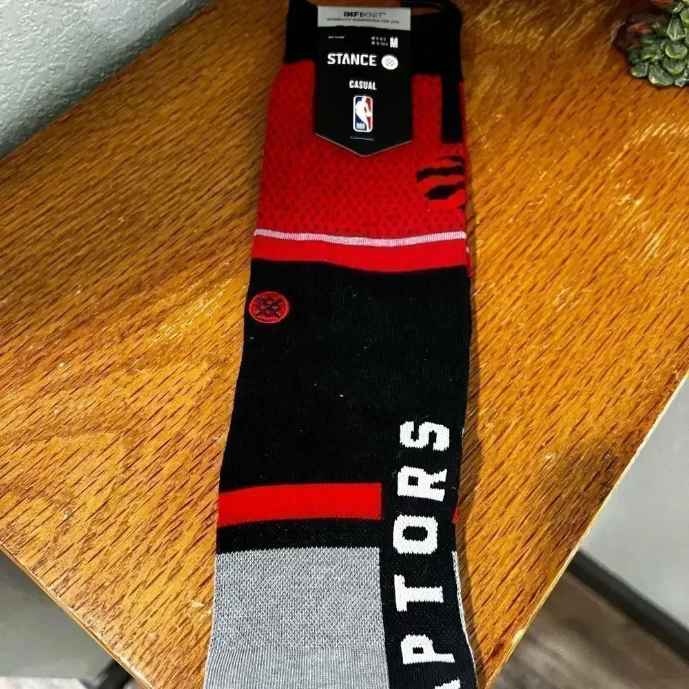 NWT Stance Black & Red Casual NBA Raptors Socks Men 6- 8.5 Women 8 -10.5 #S4